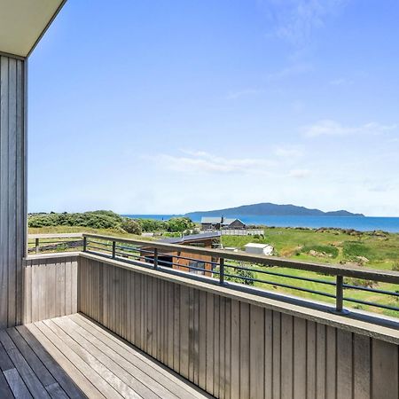 Sunset Over Kapiti - Waikanae Holiday Home Exterior photo