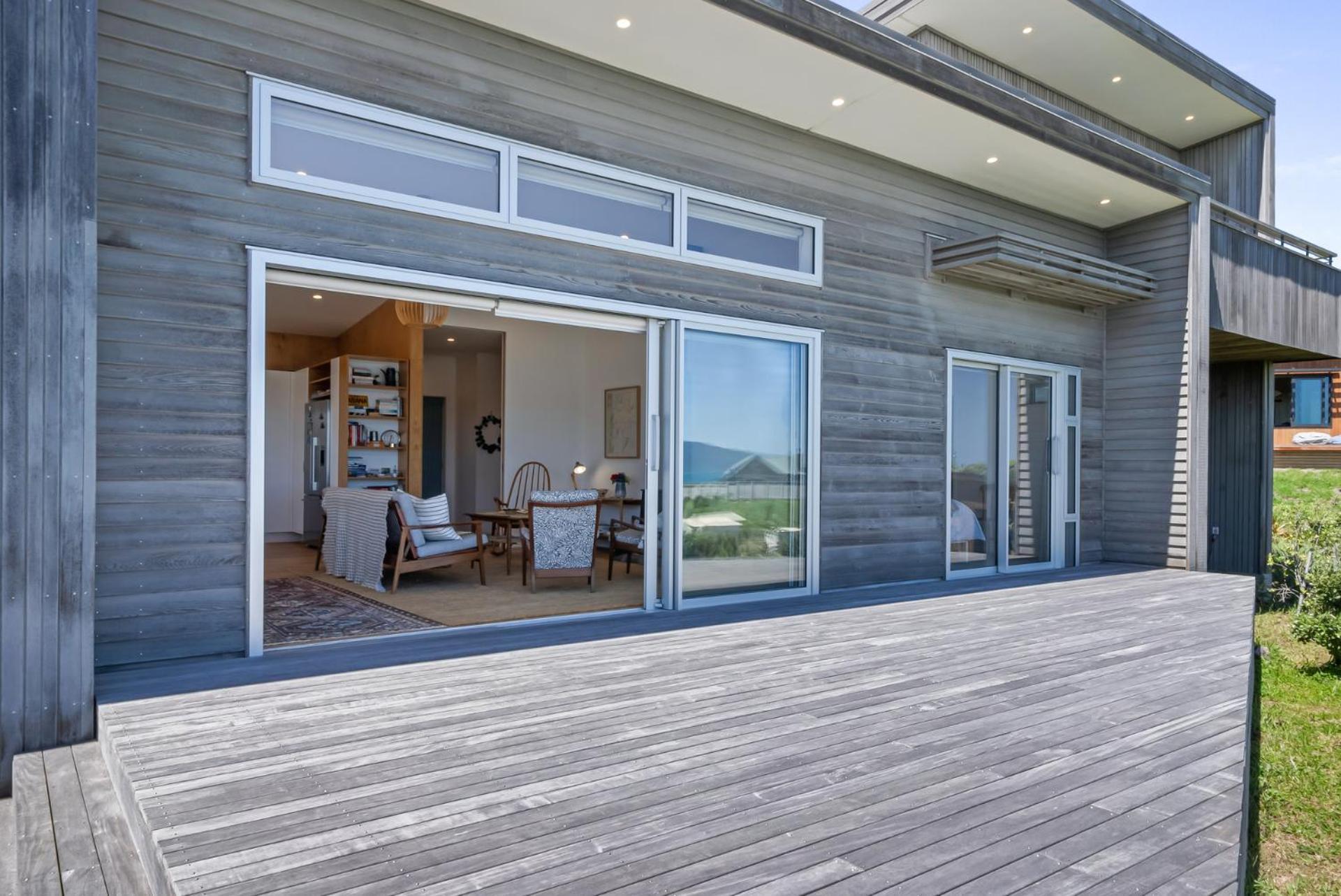 Sunset Over Kapiti - Waikanae Holiday Home Exterior photo